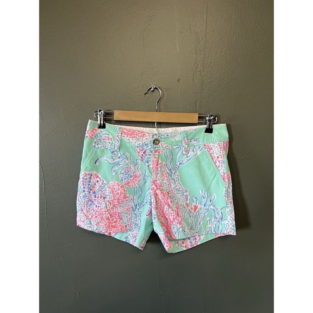 Lilly Pulitzer Women's Blue Floral Pattern The Callahan Shorts Size 2